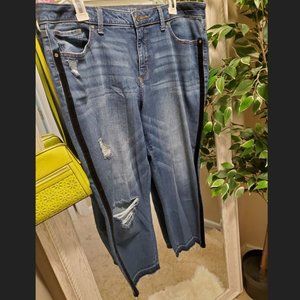 a.n.a Ankle Length Distressed Jeans with Stripe